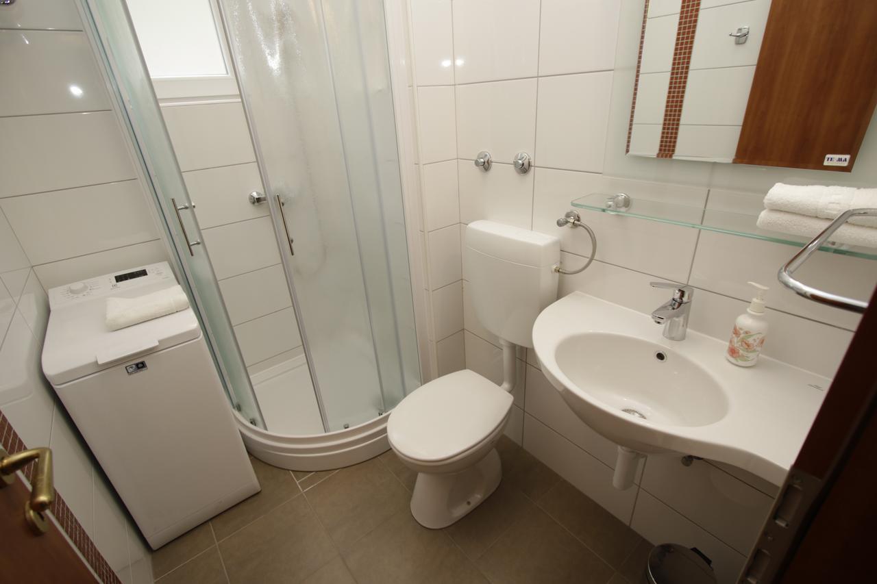 Apartments Villa Cizmic Baška Voda Kültér fotó
